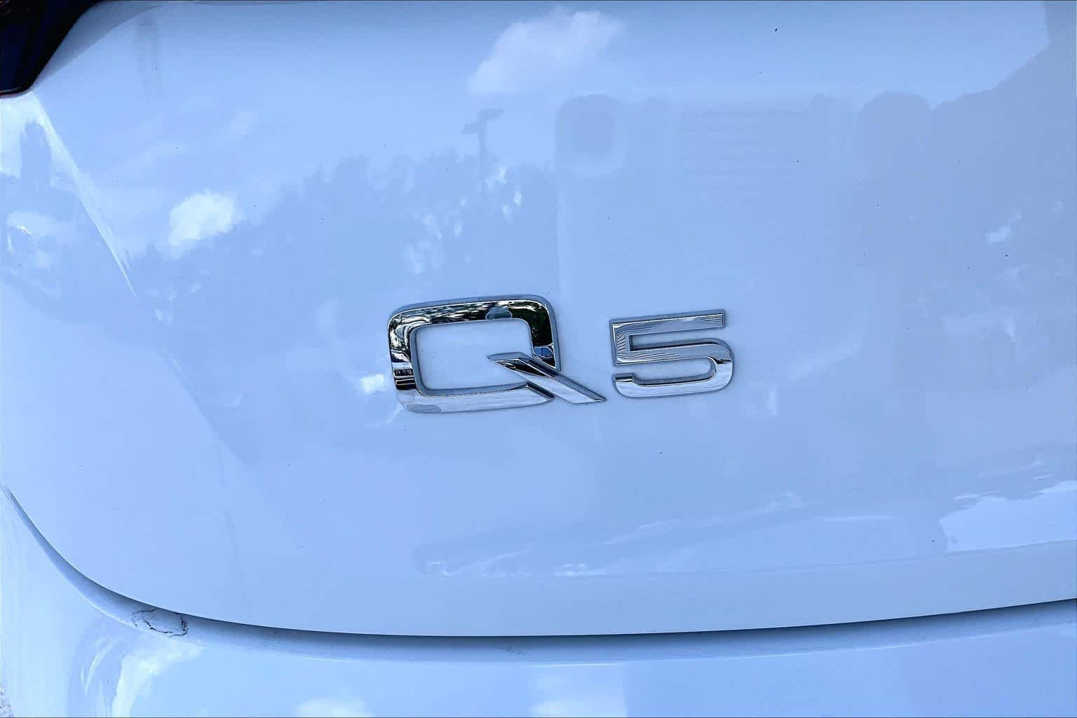 Used 2024 Glacier White Metallic Audi S line Premium image 30