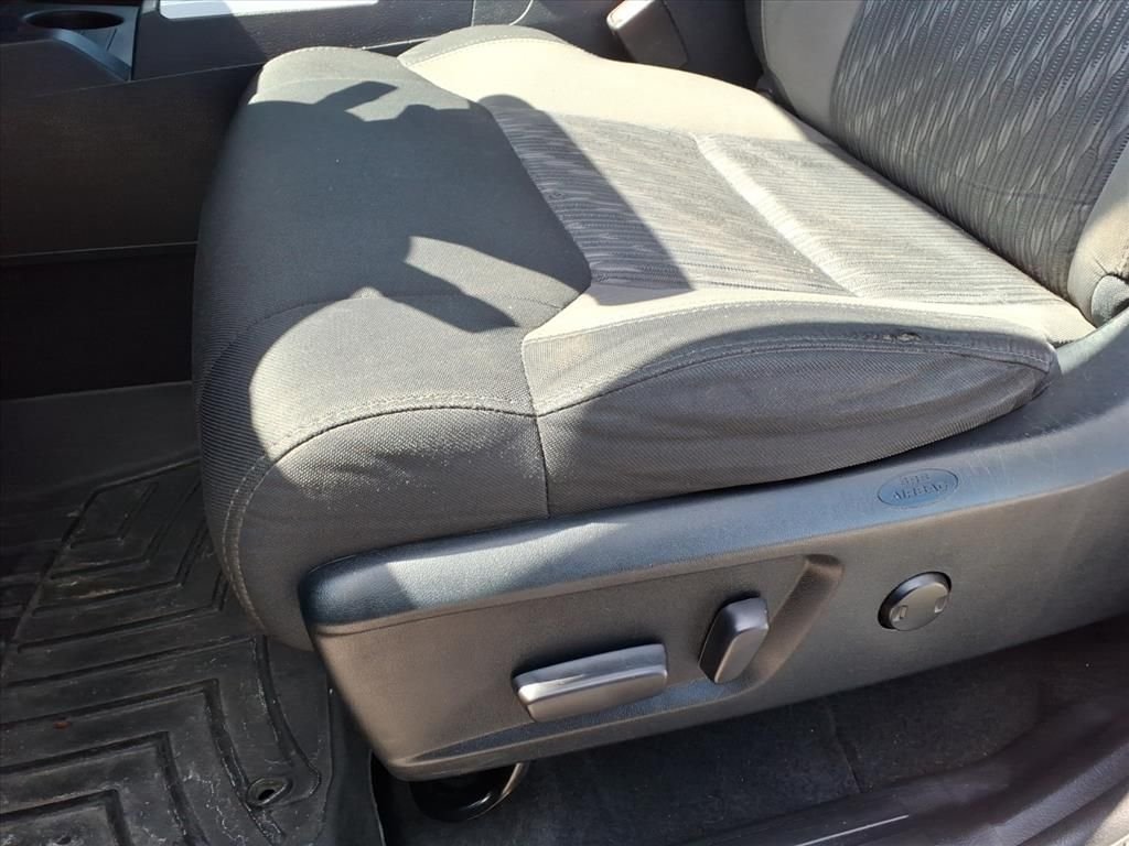 Used 2018 Black Toyota SR5 image 16