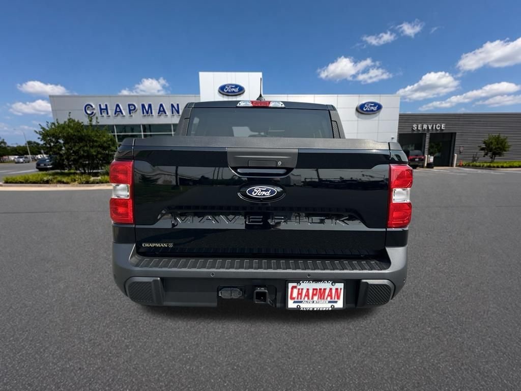 New 2026 Shadow Black Ford XLT image 4