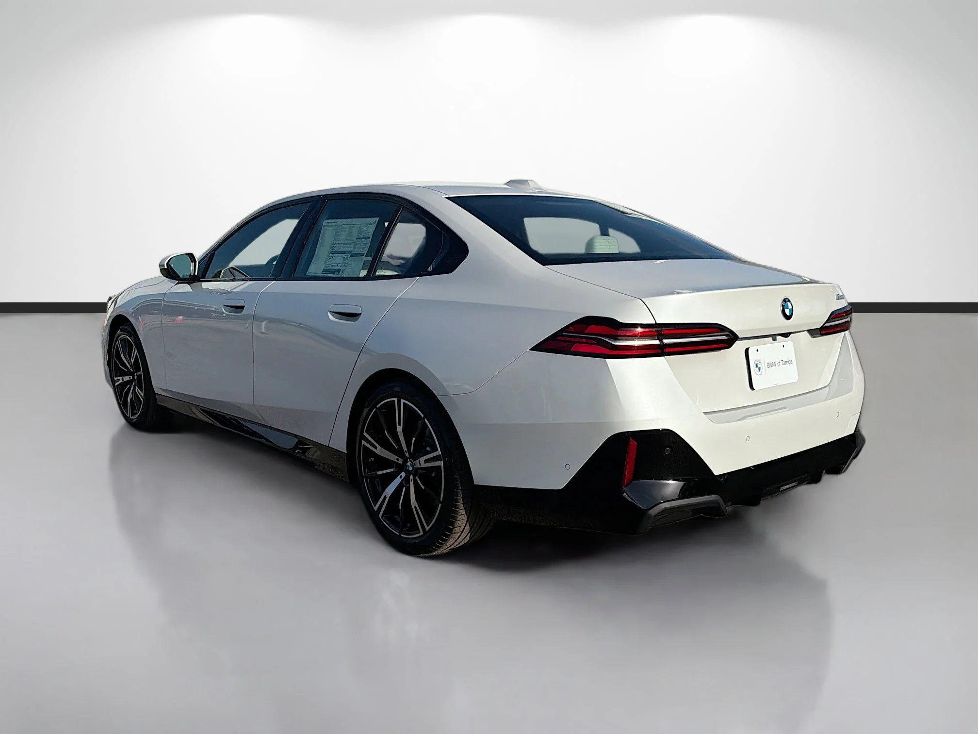 New 2027 Mineral White Metallic BMW 530i image 5