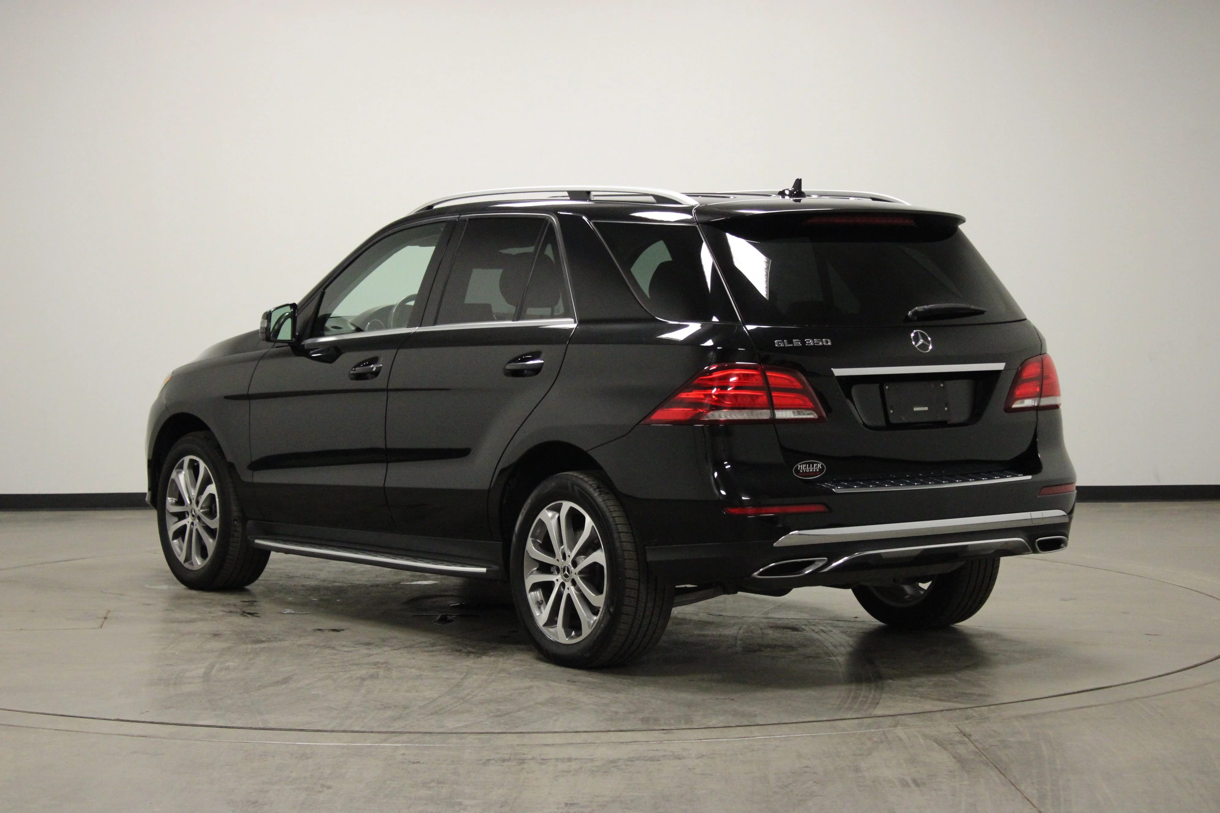 Used 2017 Black Mercedes-Benz GLE 350 image 6