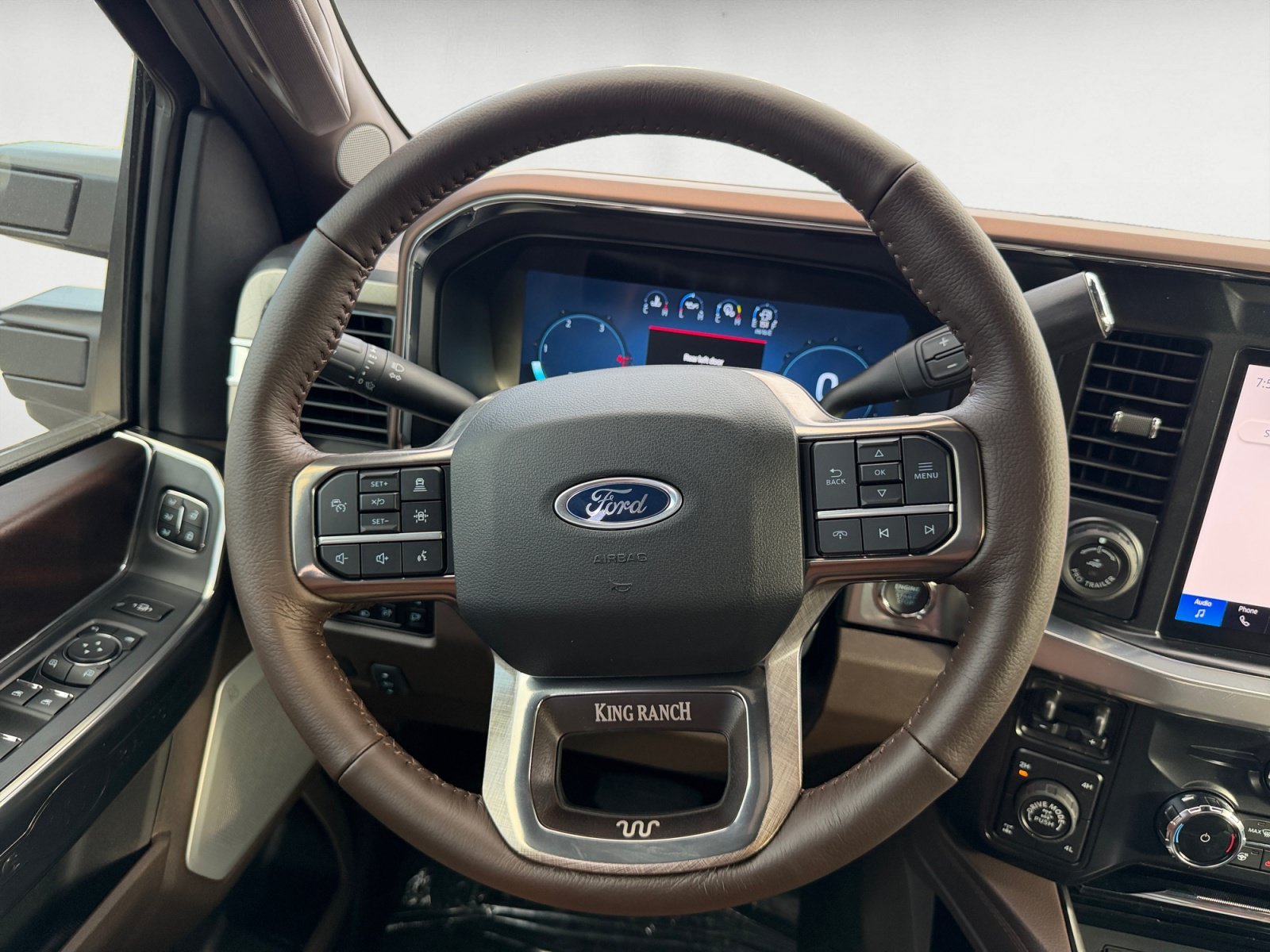 New 2026 Star White Metallic Tri-Coat Ford King Ranch image 11