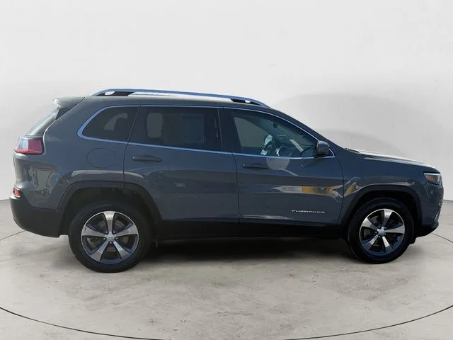 Used 2019 Gray Jeep Limited image 6