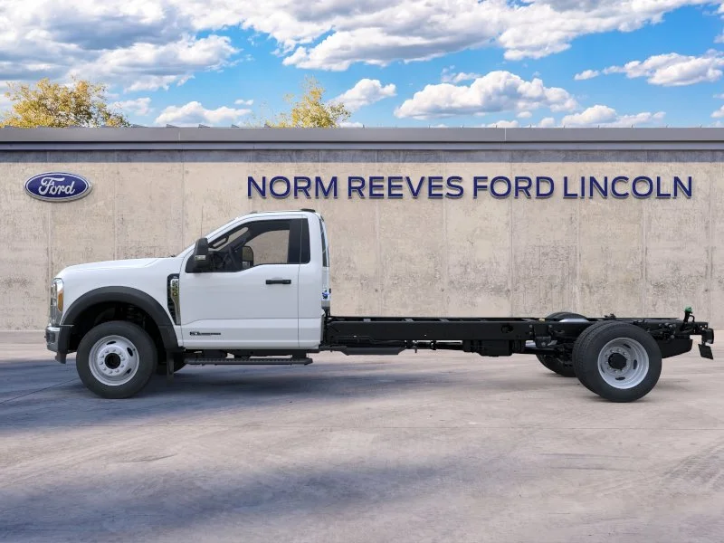 New 2026 Oxford White Ford F-550® XL image 28
