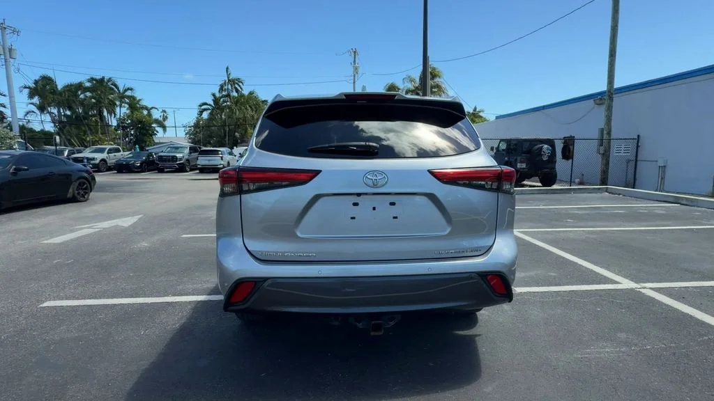 Used 2020 Silver Toyota Limited image 7