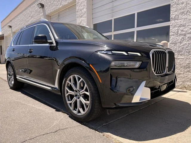 Used 2026 Black BMW xDrive40i image 10