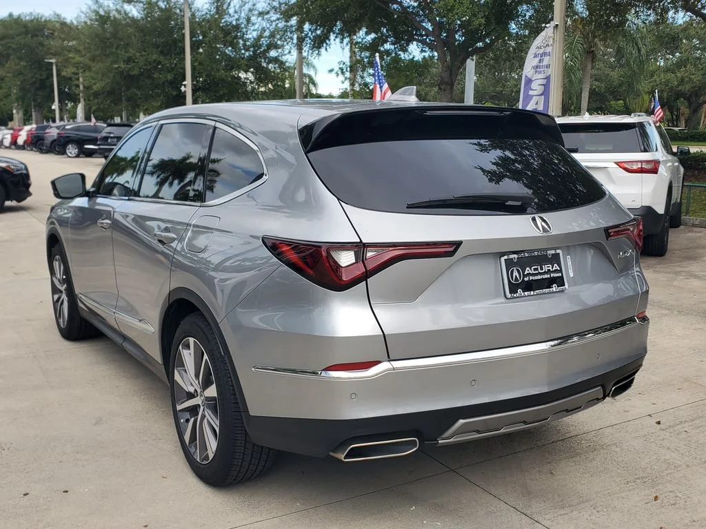 Used 2025 Silver Acura Technology Package image 5