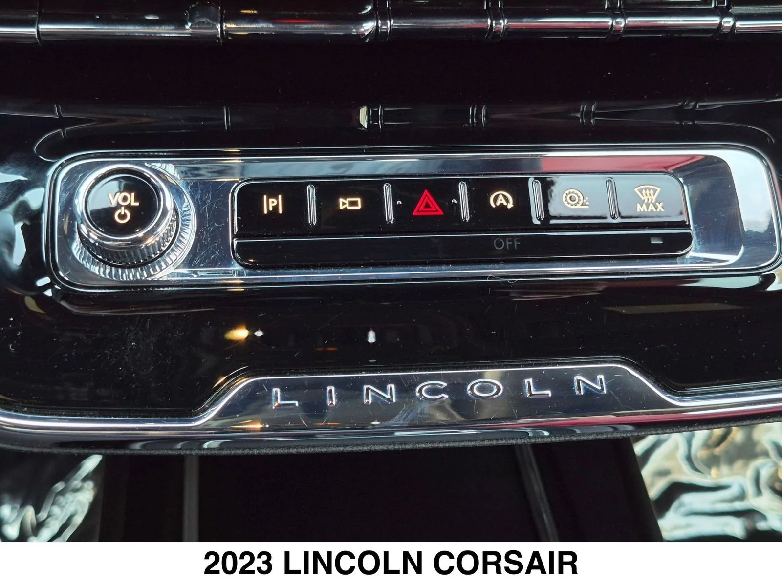 Used 2023 Silver Lincoln Reserve image 18