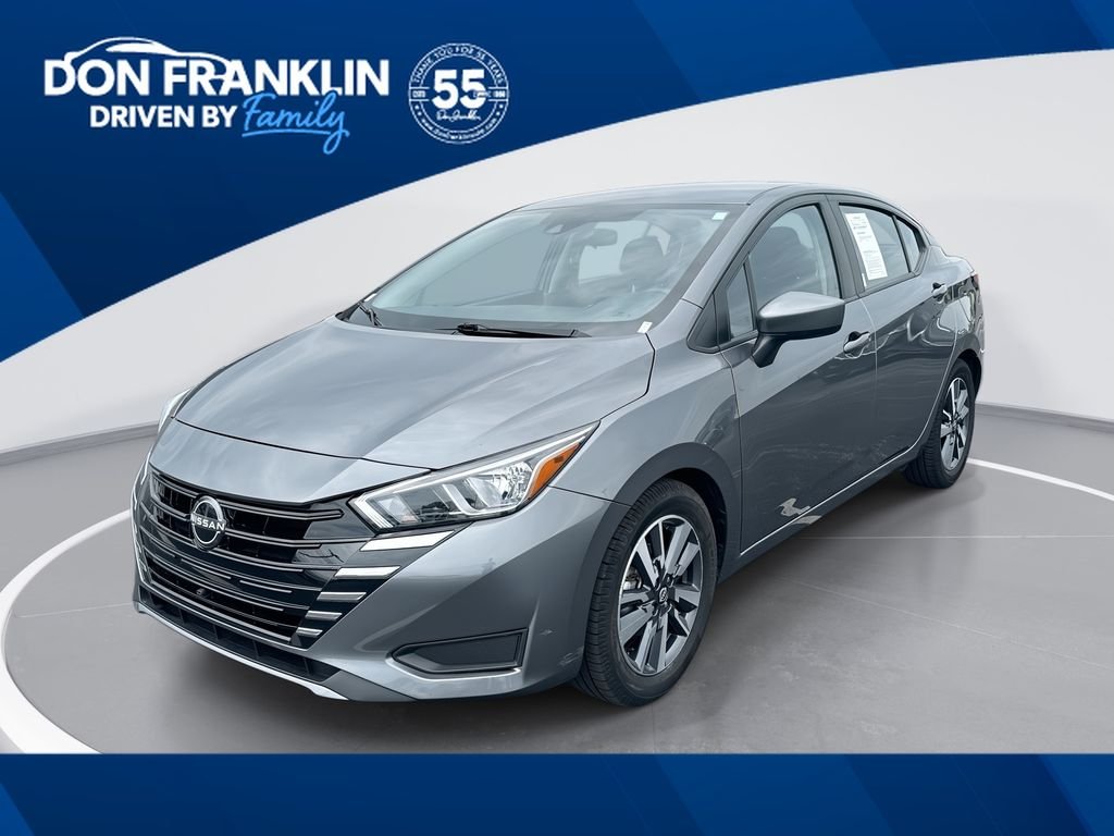 2023 Nissan Versa 1.6 SV CVT's photo