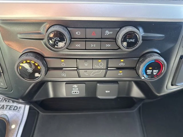 2025 Ford F-350 Super Duty XL - Photo 33