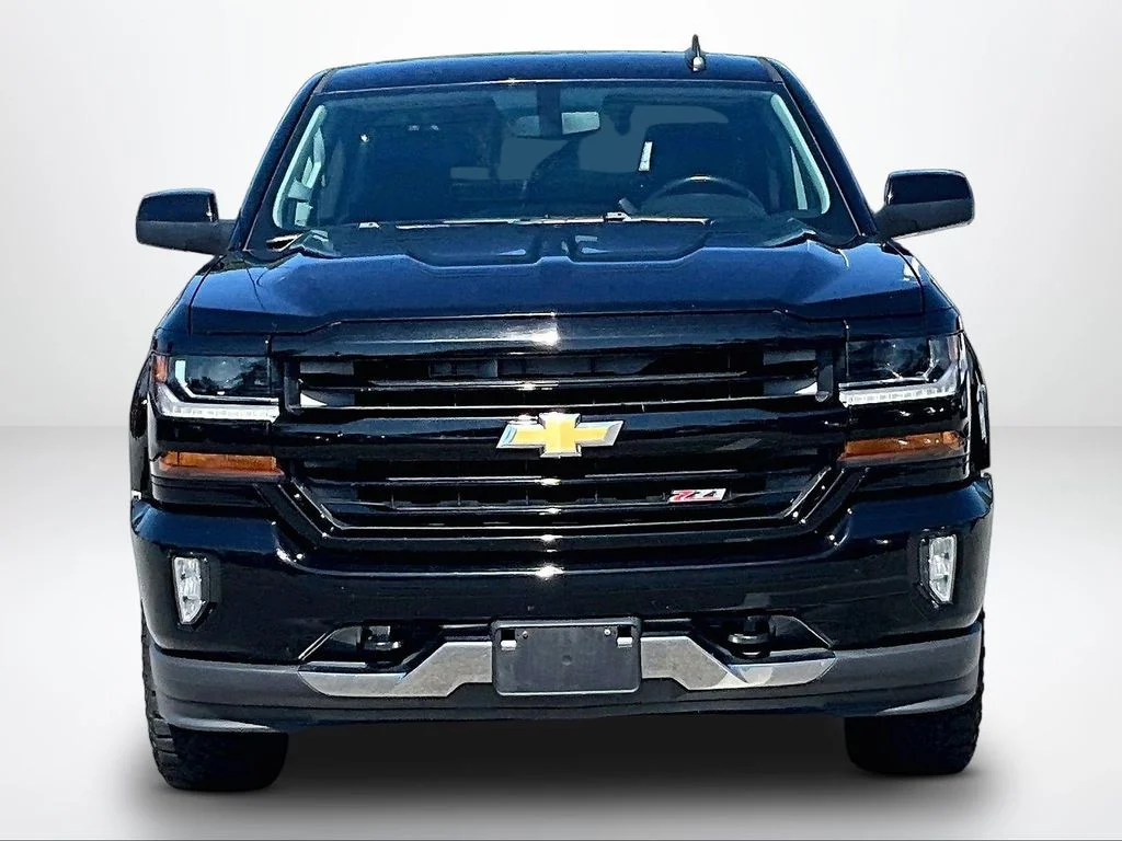 Used 2016 Black Chevrolet LT image 4
