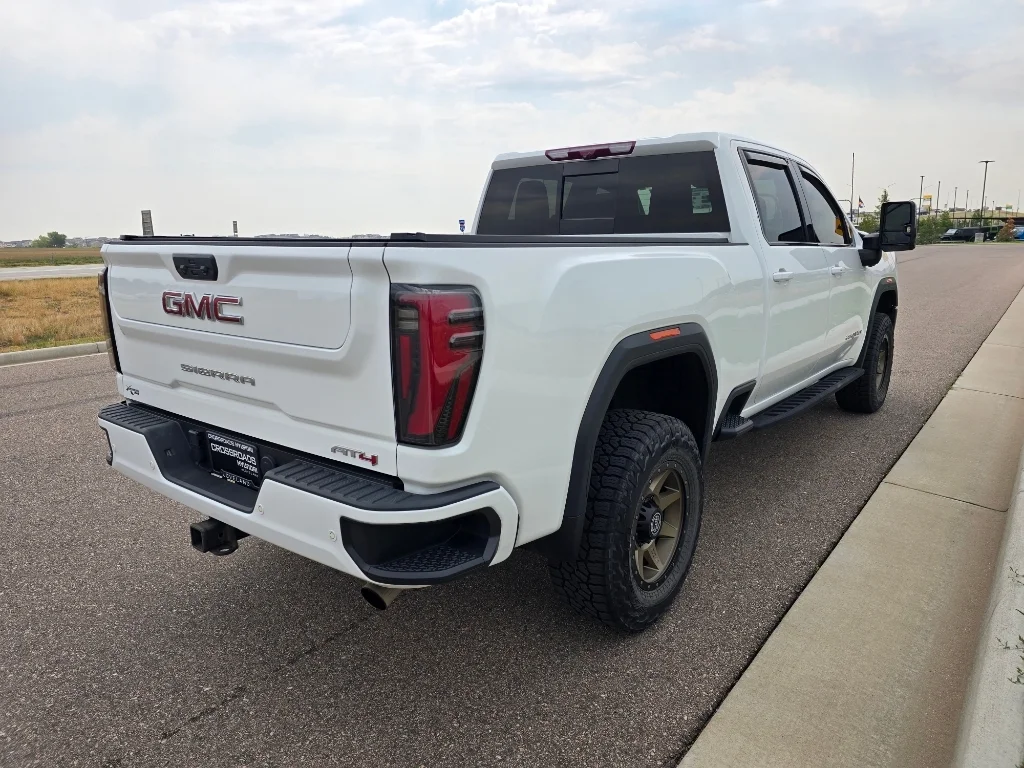 Used 2024 Summit White GMC AT4 image 5