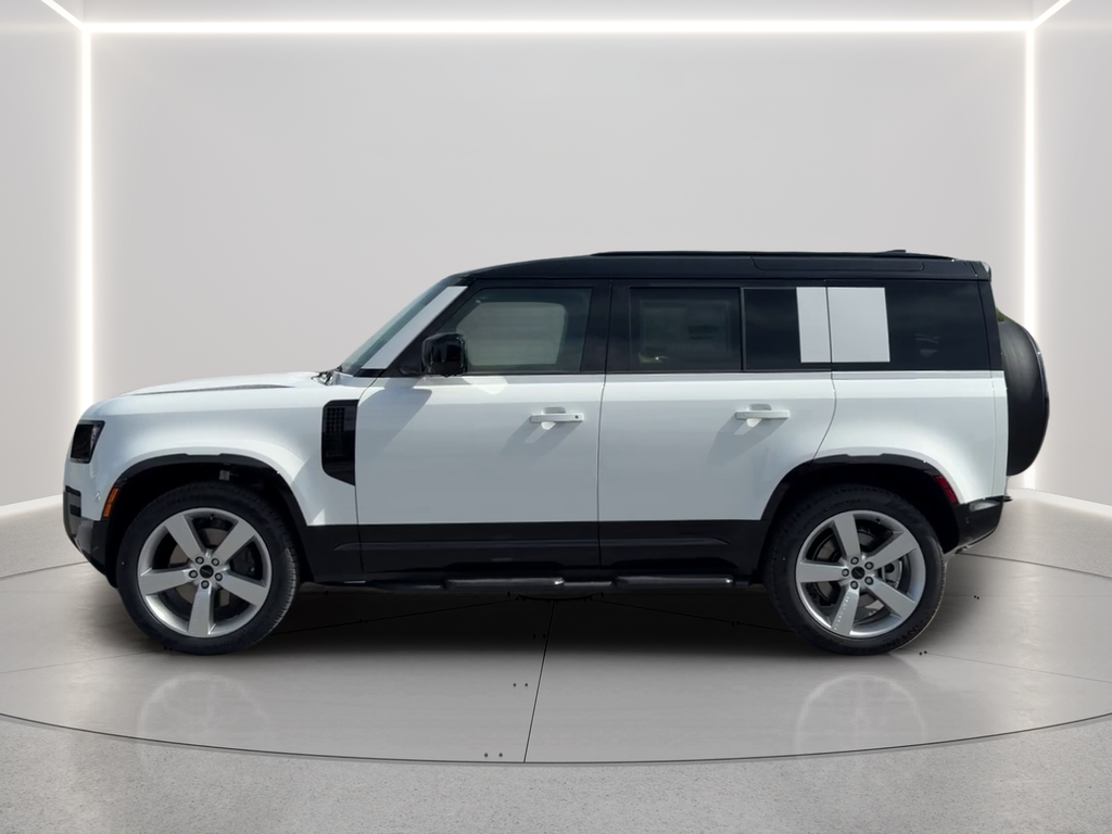 New 2026 Fuji White Land Rover X-Dynamic SE image 8
