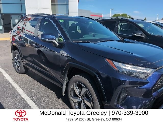 Used 2024  Toyota SE image 3