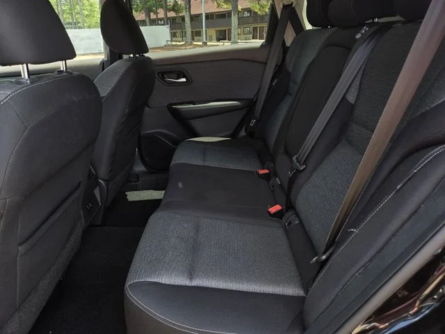 Used 2021 Super Black Nissan SV image 17