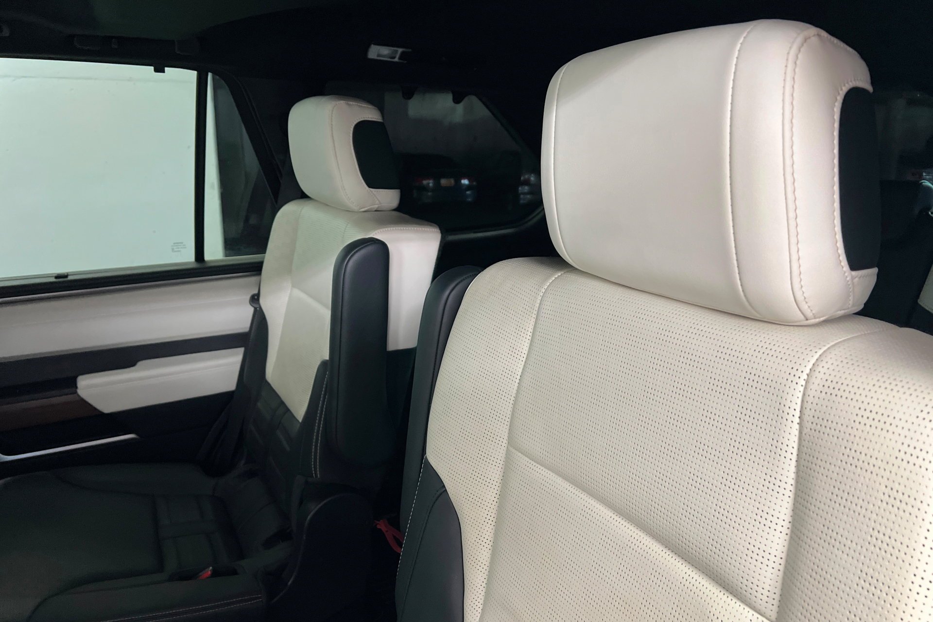Used 2023 Wind Chill Pearl Toyota Capstone image 22