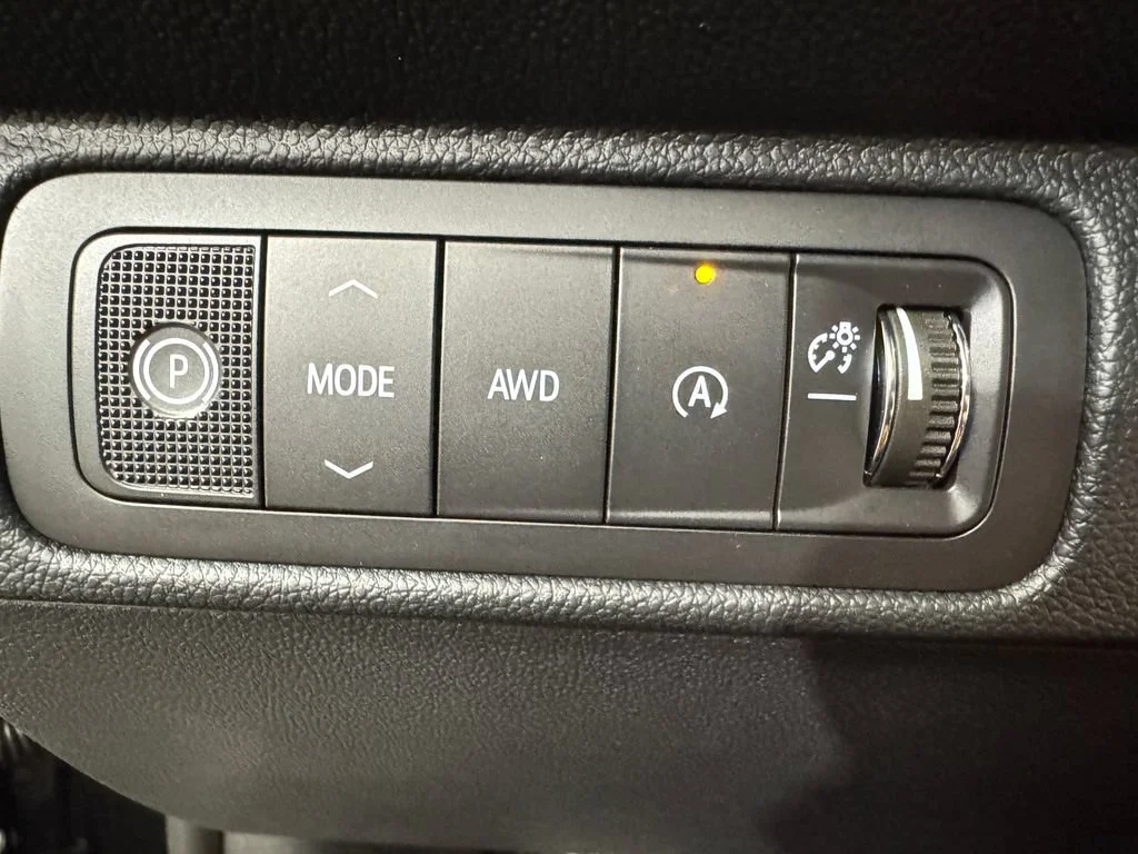 New 2027 Mosaic Black Metallic Chevrolet Z71 image 22