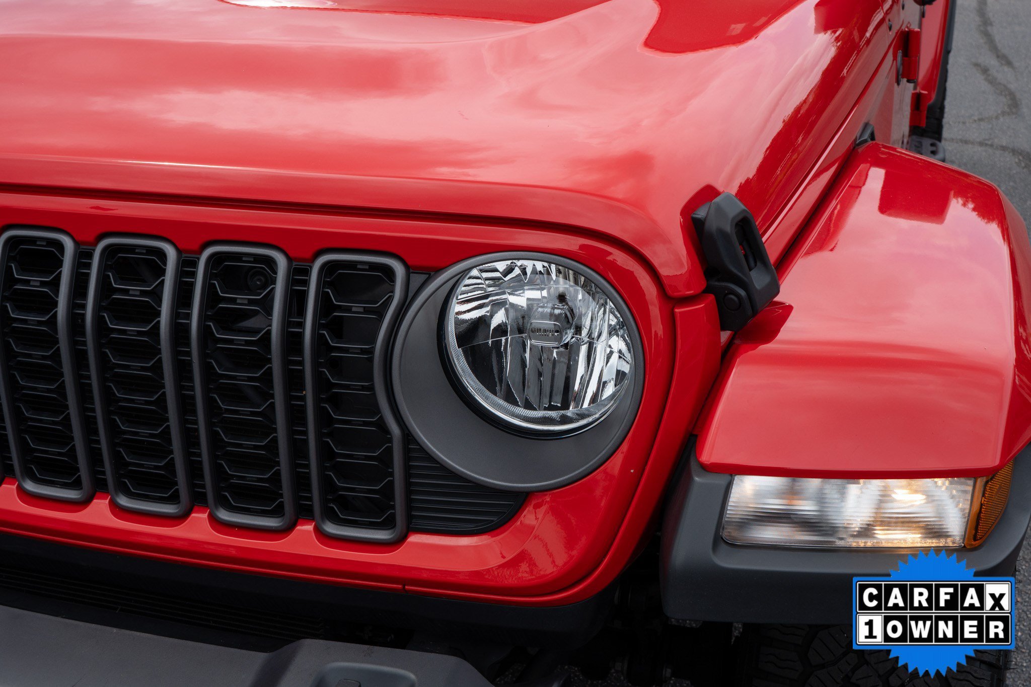 2025 Jeep Gladiator Nighthawk - Photo 9
