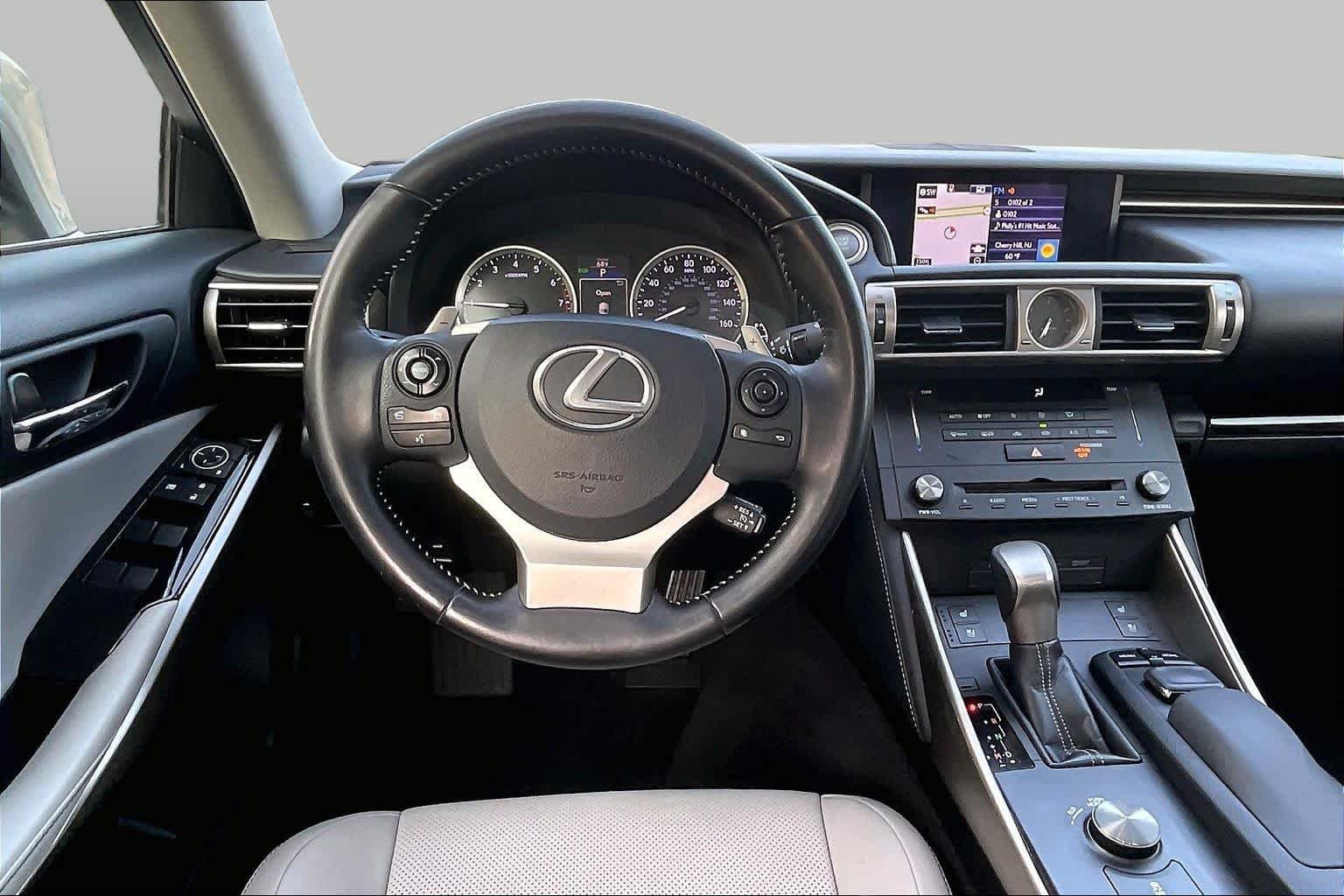 Used 2016 Atomic Silver Lexus  image 6