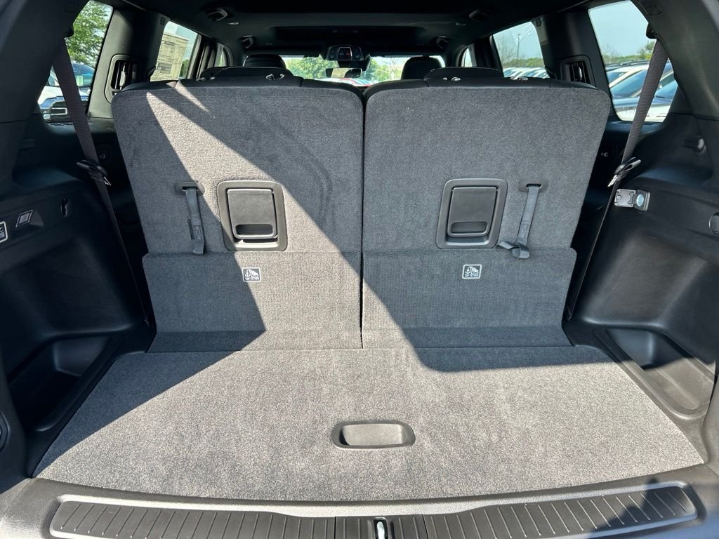 New 2026 Baltic Gray Metallic Clearcoat Jeep Altitude image 24