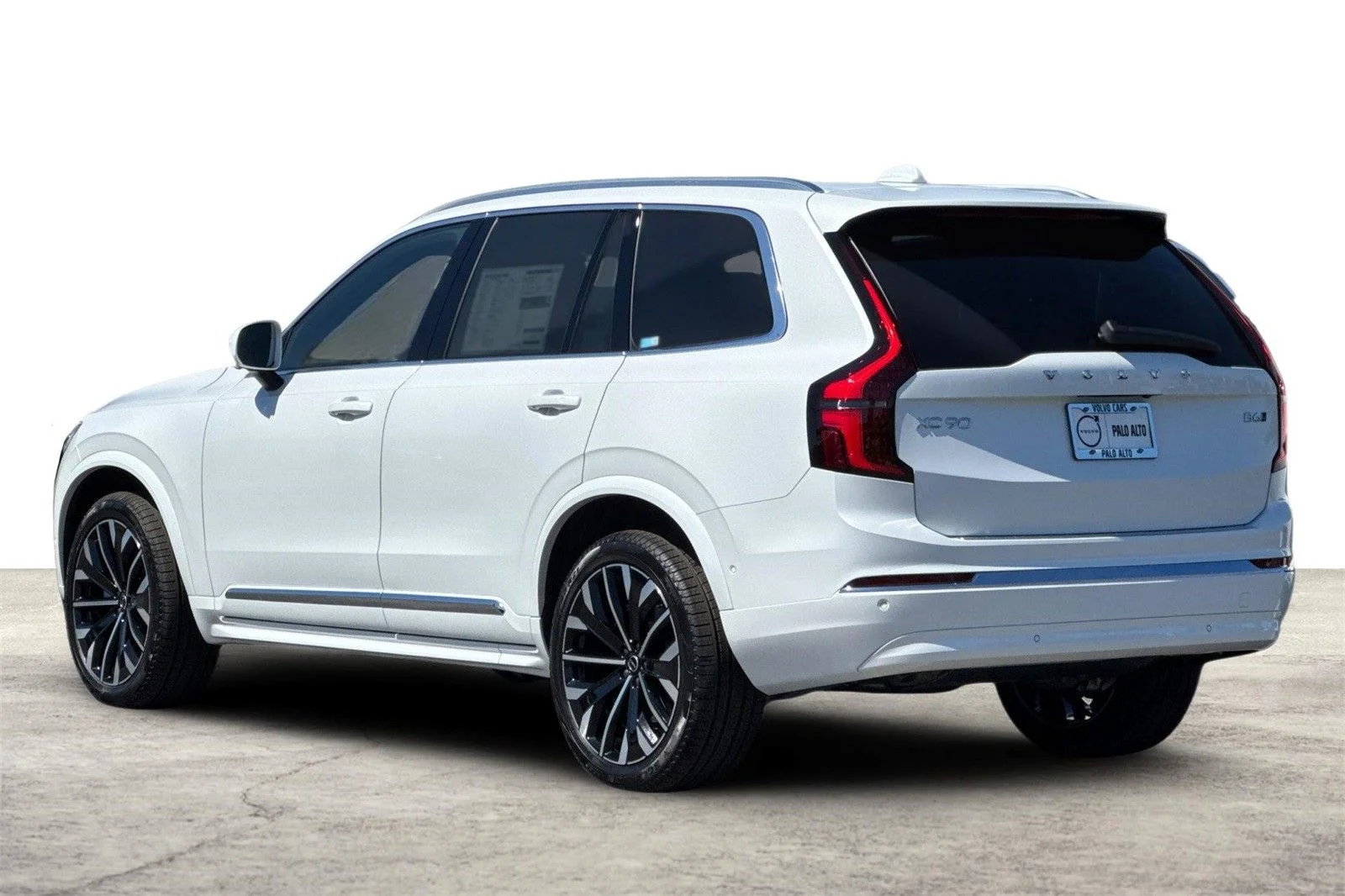 2026 Volvo XC90 Plus - Photo 6
