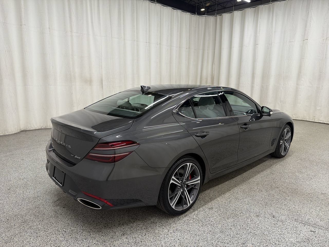 Certified Used 2025 Makalu Gray Genesis 3.3T Sport Advanced image 8