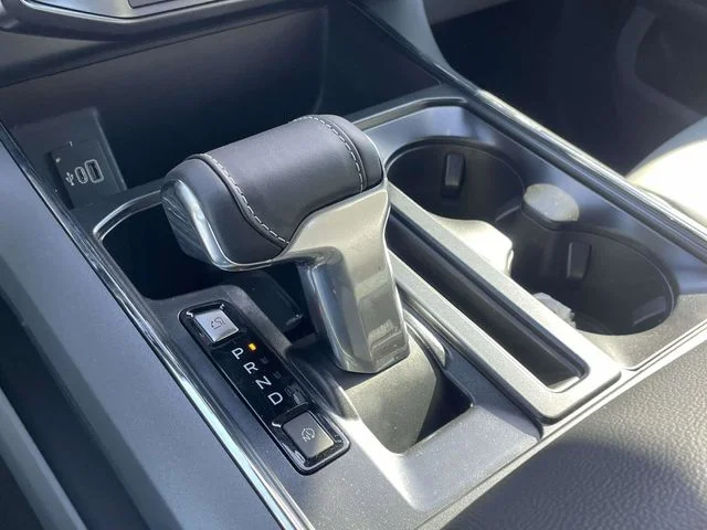2025 Ford F-150 Lightning Flash - Photo 10