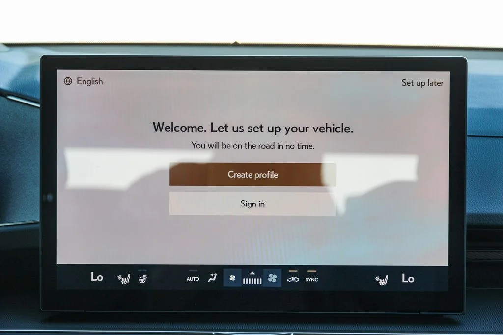 New 2026 Ultra White Lexus ES 350h PREMIUM+ image 14