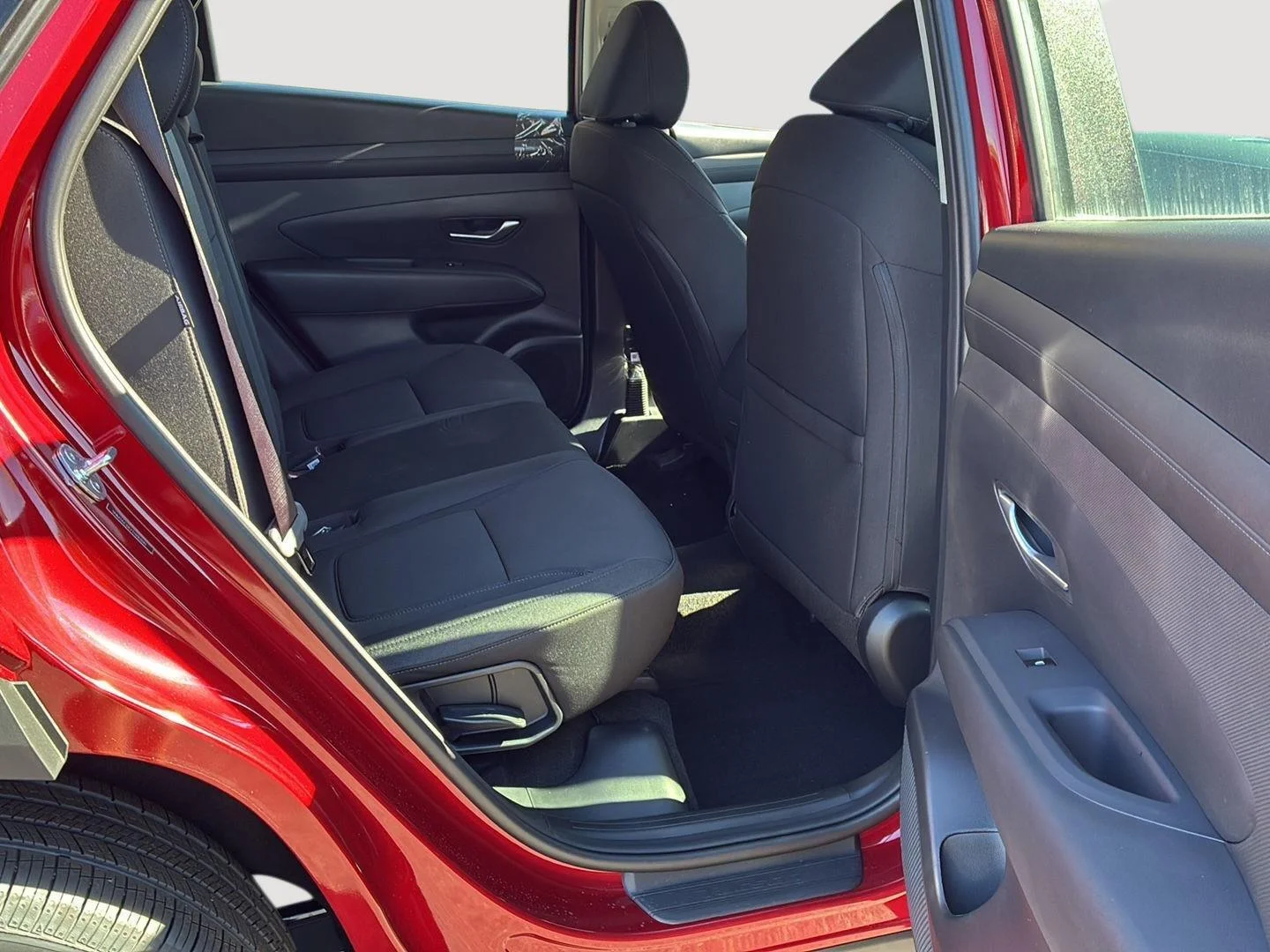 New 2026 Ultimate Red Hyundai SE image 9