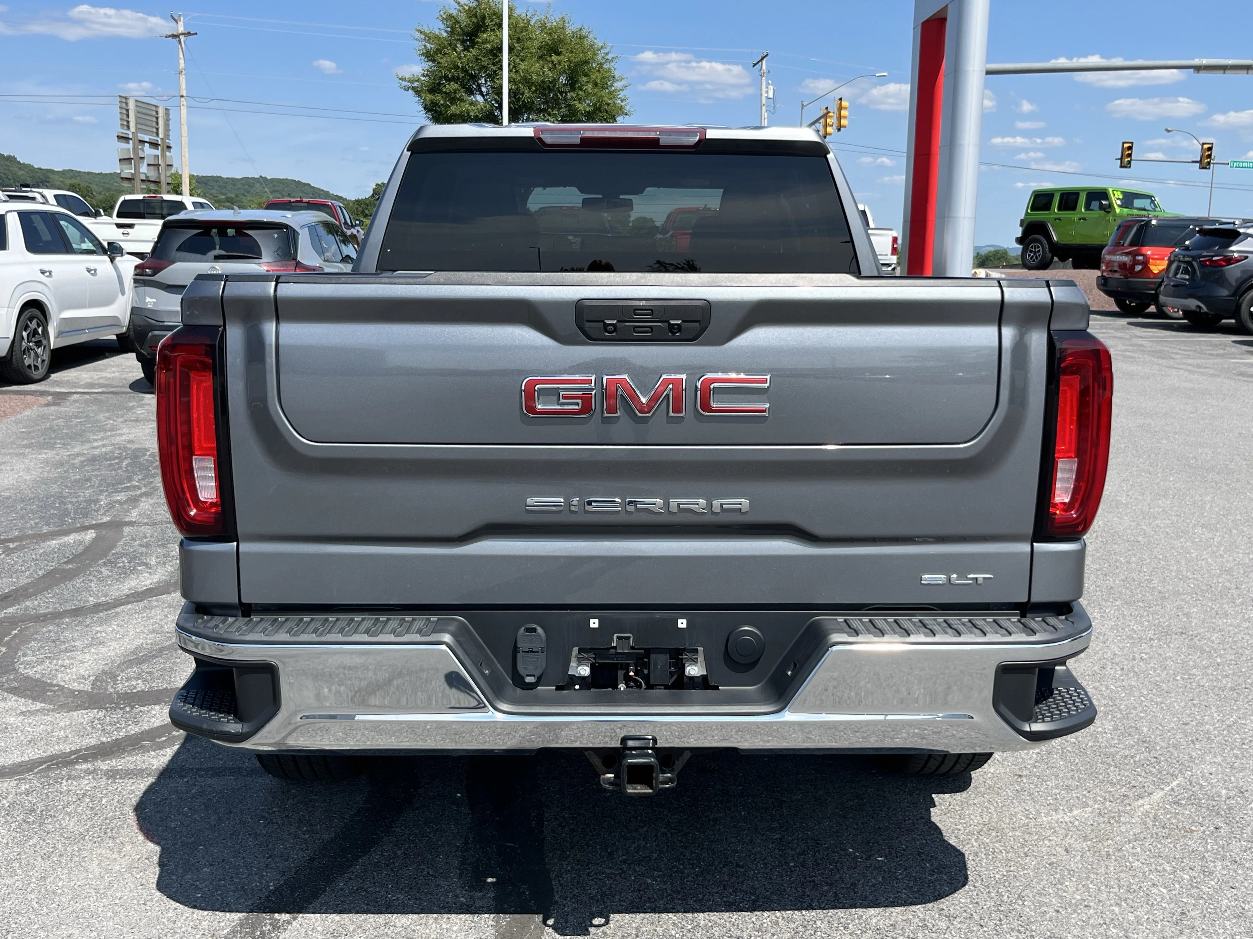 Used 2021 Steel Metallic GMC SLT image 6