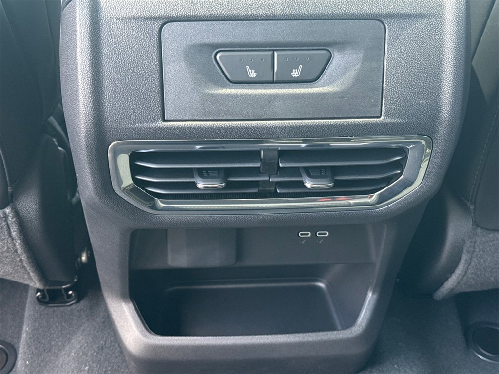 2025 GMC SIERRA - Image 30