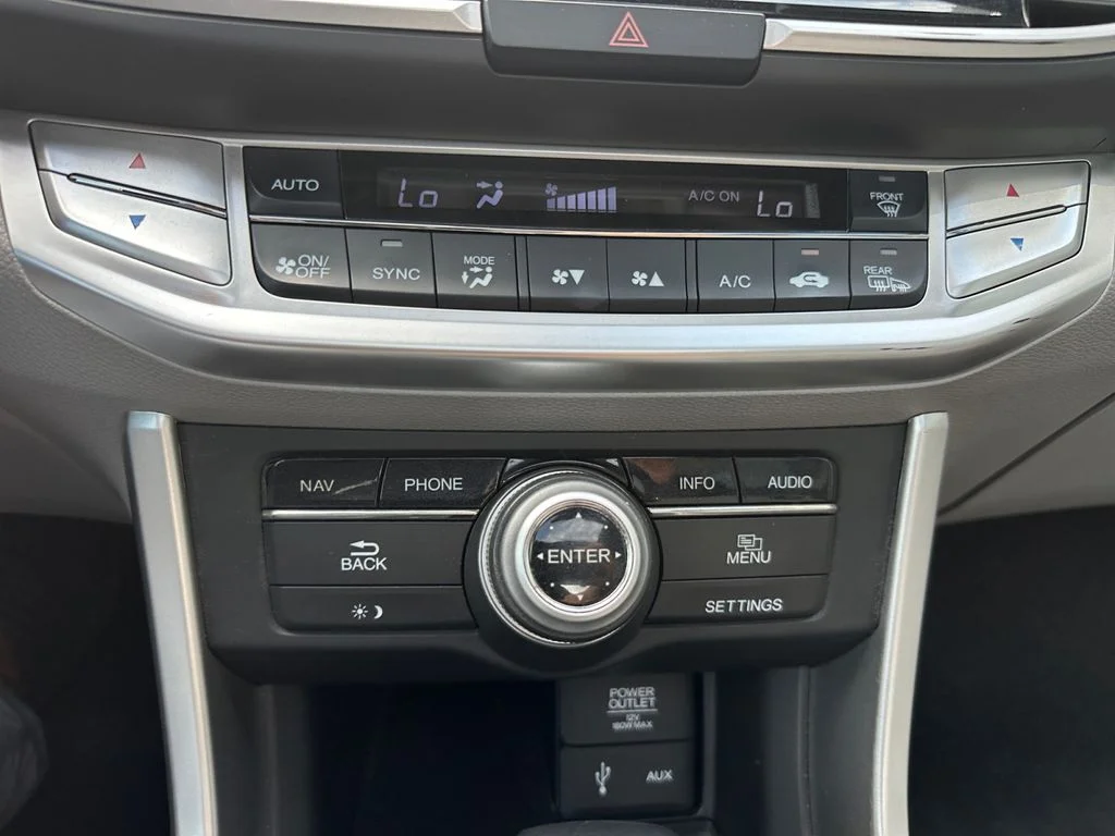 Used 2015 Blue Honda EX-L image 24
