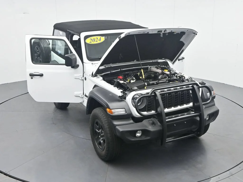 Used 2024 White Jeep Sport image 43