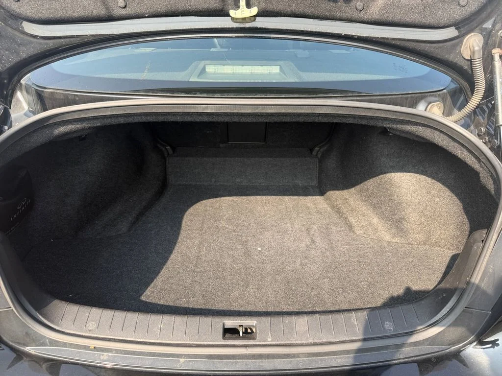 Used 2018 Black INFINITI 3.0t LUXE image 13