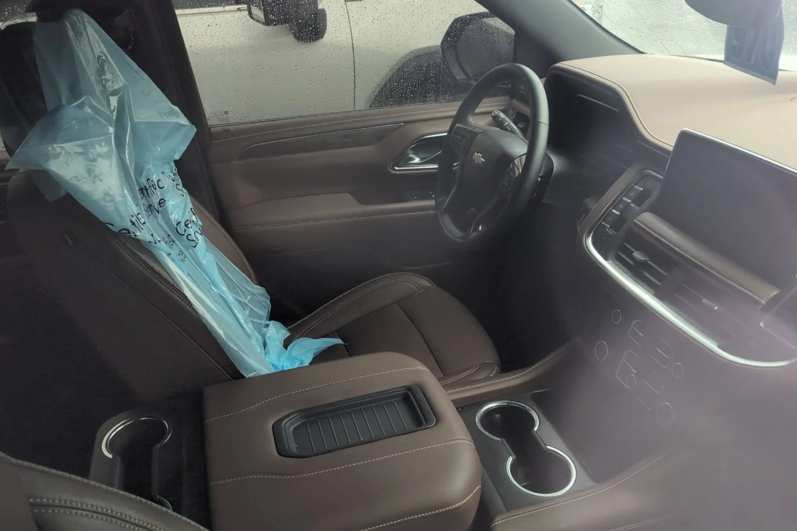 Used 2023 Iridescent Pearl Tricoat Chevrolet High Country image 4