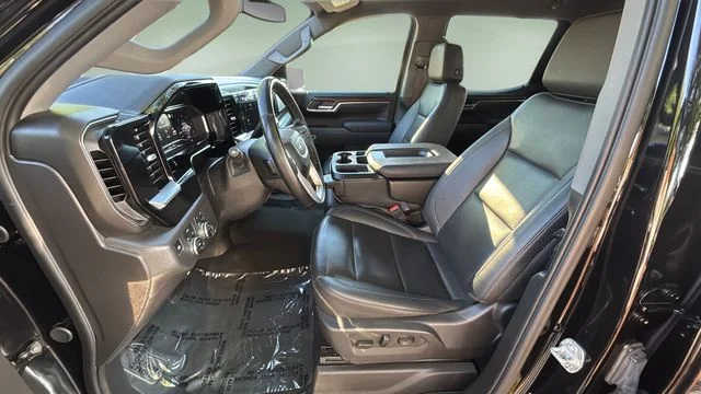 Used 2025 Black GMC SLT image 19