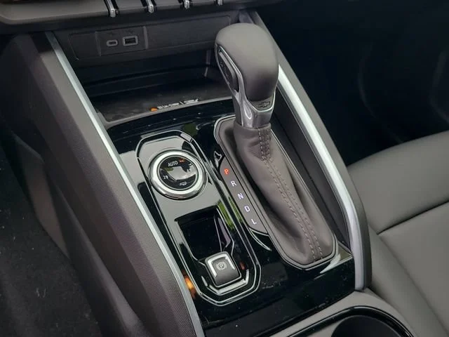 New 2026 Black Chevrolet LT image 30