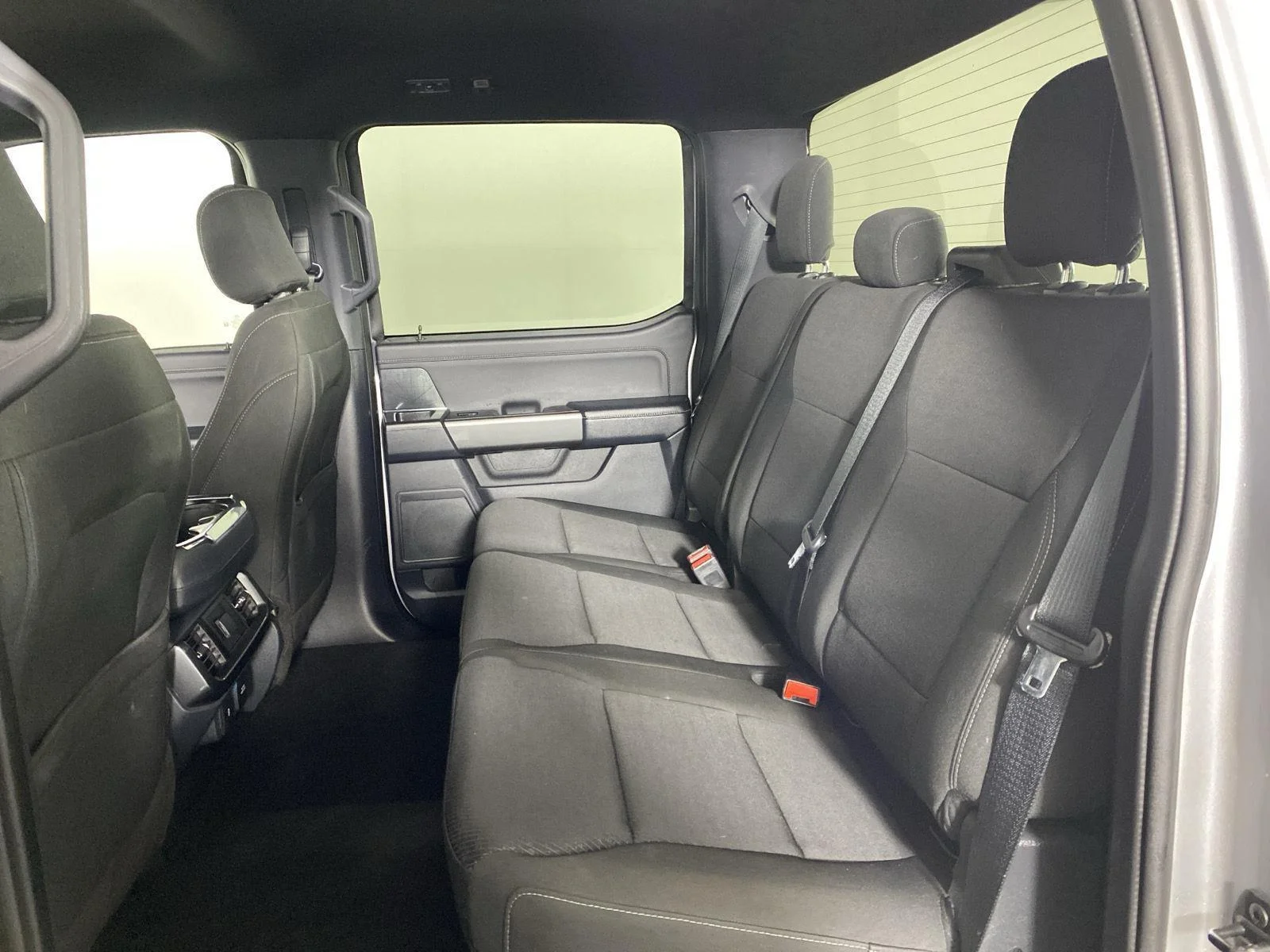 Used 2022 Iconic Silver Ford XLT image 25