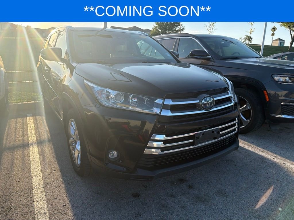 Used 2019 Black Toyota Limited image 3