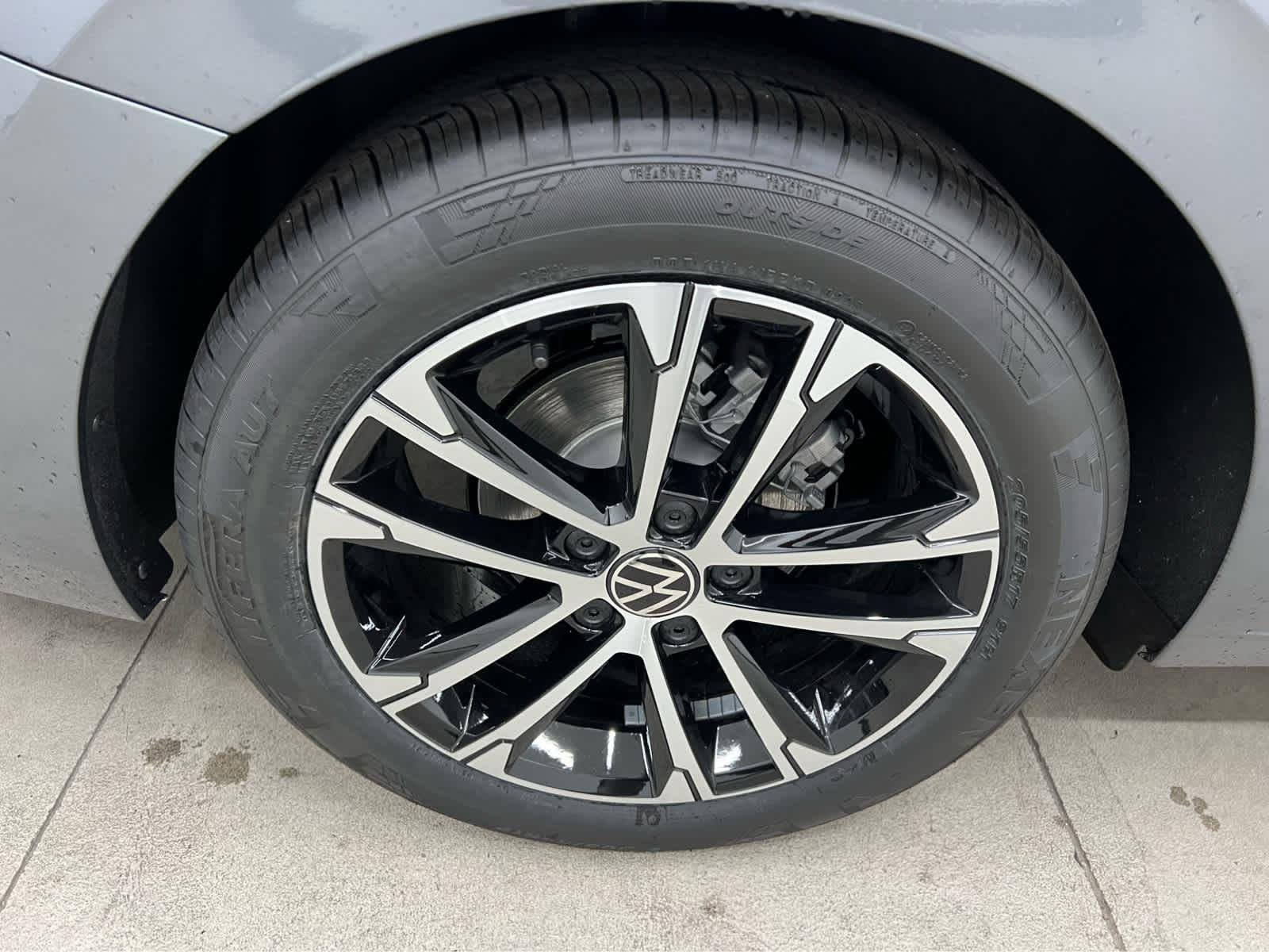 2026 Volkswagen Jetta Sport - Photo 9