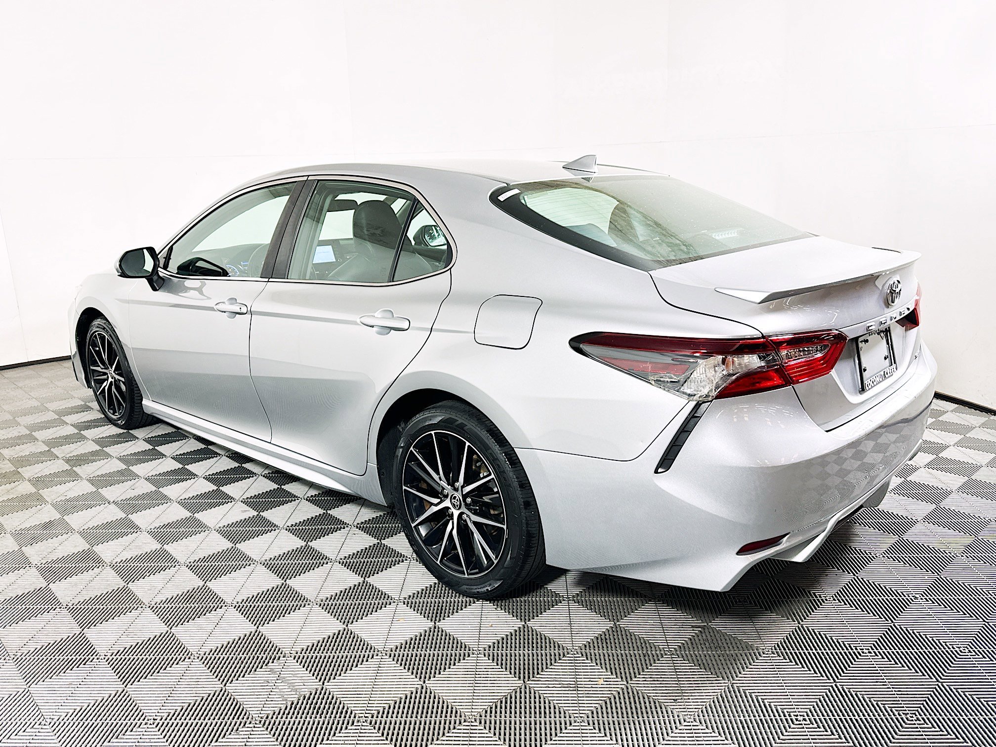 2021 Toyota Camry thumbnail 7