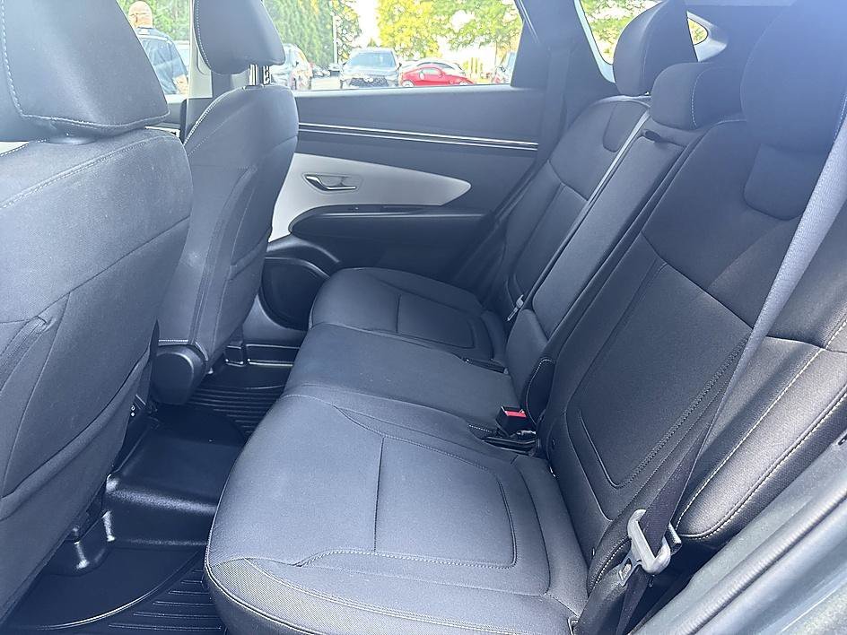 Used 2022 Amazon Gray Hyundai SEL image 12
