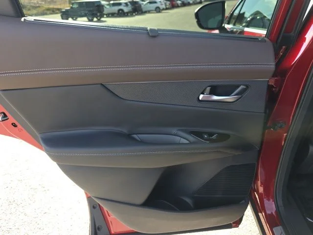 New 2026 Scarlet Ember Tintcoat Nissan Platinum image 25