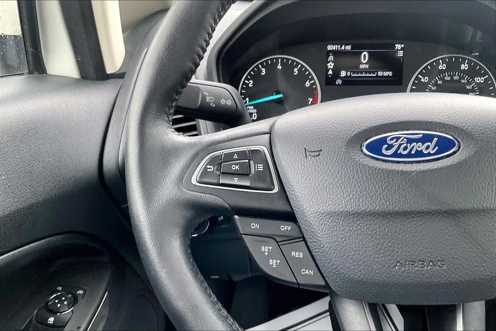 Used 2018 Diamond White Ford Titanium image 17