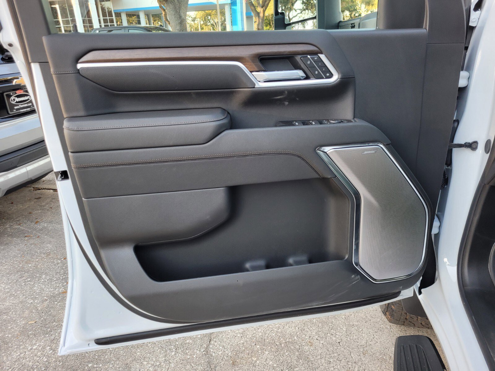 New 2026 Polar White Tricoat Chevrolet High Country image 25