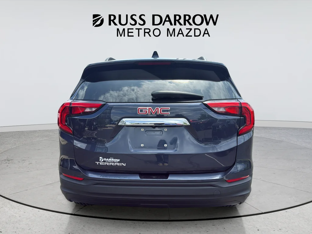 Used 2019 Blue GMC SLE image 4