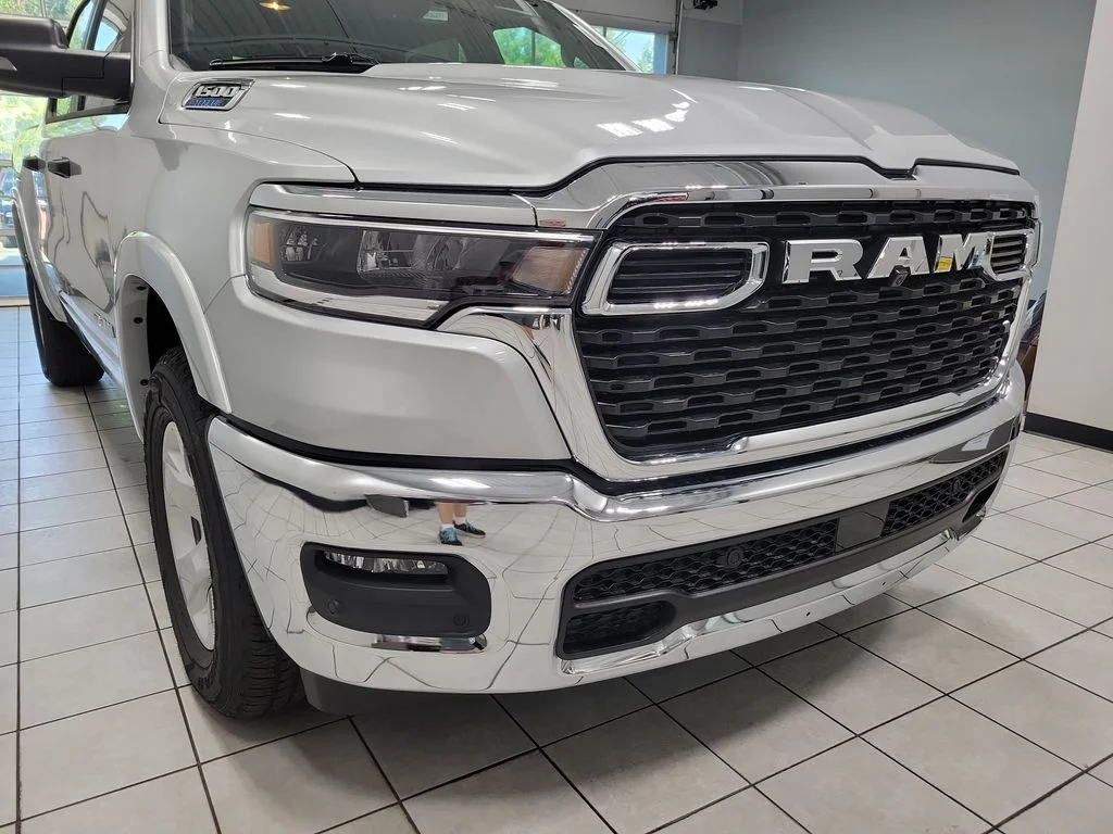 New 2026 Silver Zynith Exterior Paint RAM Big Horn/Lone Star image 15
