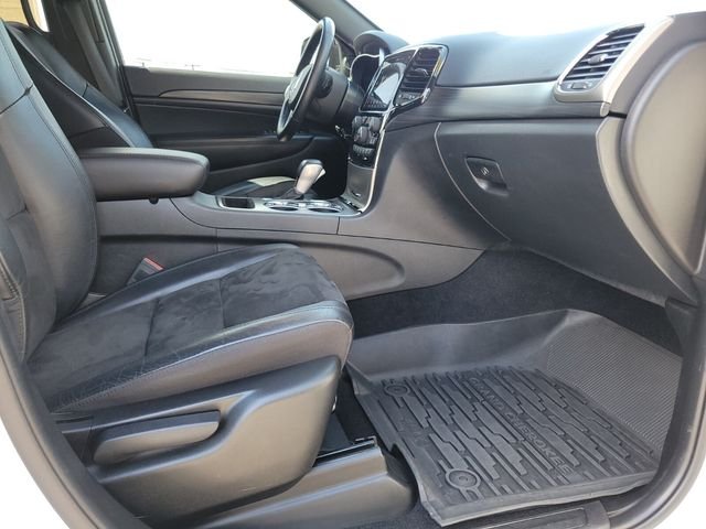 Used 2021 White Jeep Laredo X image 12