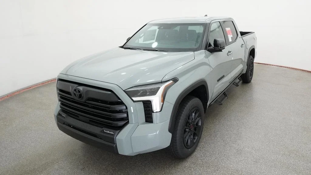 New 2026 Lunar Rock Toyota SR5 image 20