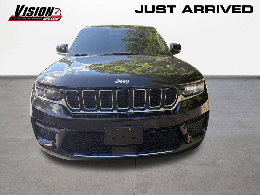 Used 2025 Black Jeep Laredo image 2